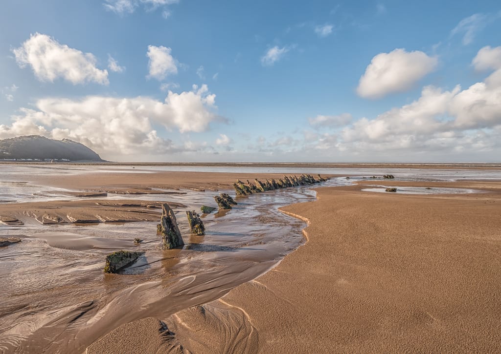 Coastal and oceanic landforms, Water, Fluid, Coast, Horizon, Beach, Cloud, Sea, Shore, Sand