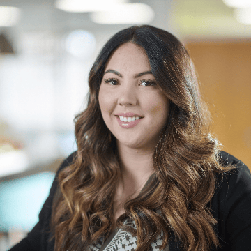 Forehead, Cheek, Smile, Lip, Chin, Outerwear, Eyebrow, Eyelash, Jaw, Iris