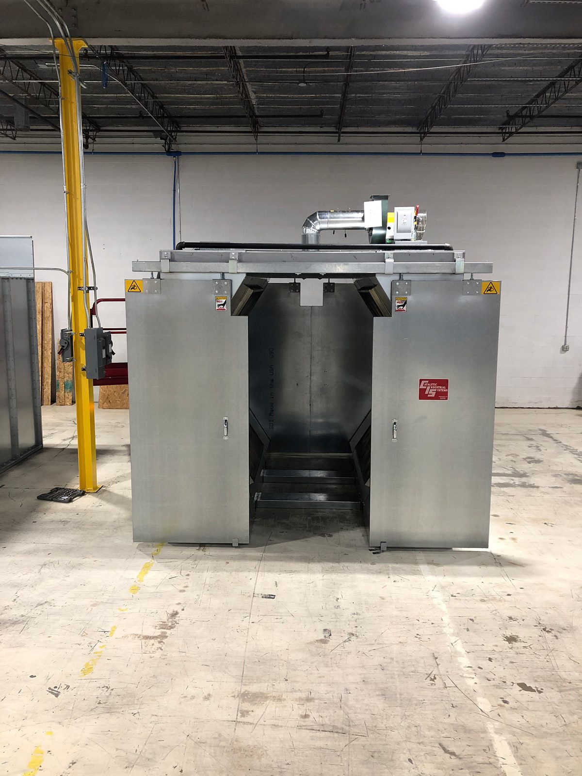 Exhauste And Enclosure