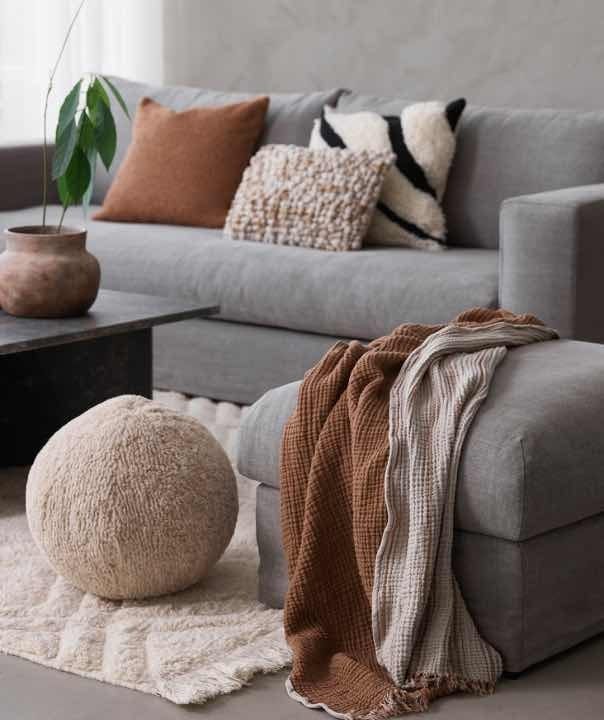 studio couch, Living room, White, Comfort, Textile, Grey, Beige, Floor, Pillow