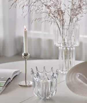 Tableware, Stemware, Drinkware, White, Dishware, Barware, Table, Serveware, Decoration, Tablecloth