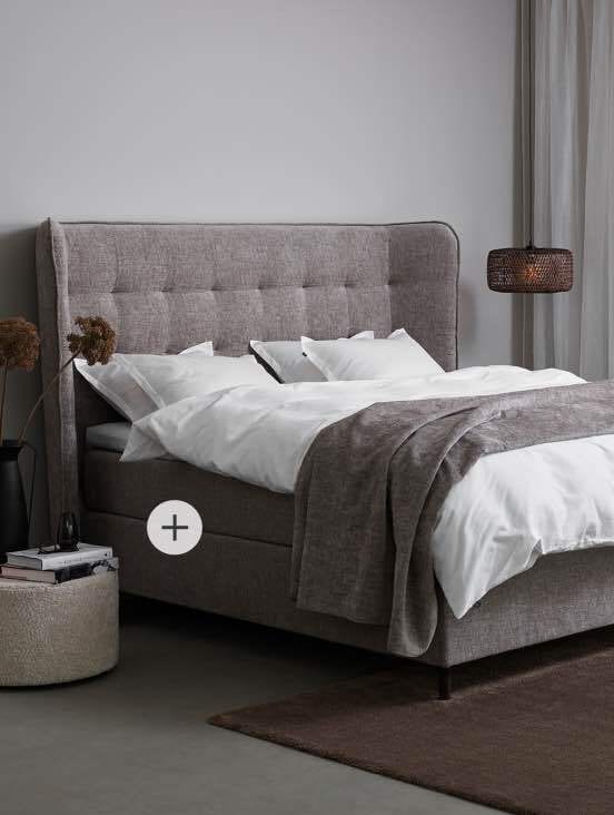 Interior design, Furniture, Comfort, Product, Rectangle, Textile, Wood, Pillow, Shade, Floor