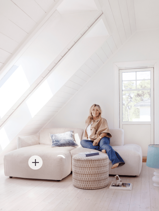 Interior design, Property, Comfort, Flooring, Building, Floor, Couch, Wall