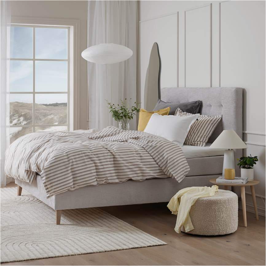 Interior design, Property, Furniture, Comfort, Wood, Textile, Shade, Grey, Rectangle, Plant