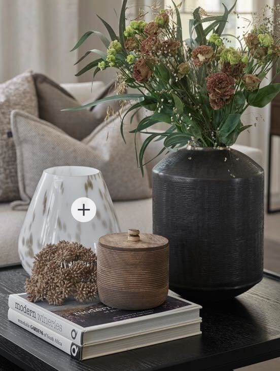 Interior design, Plant, Flower, Table, Flowerpot, Textile, Serveware, Grey, Houseplant, Dishware