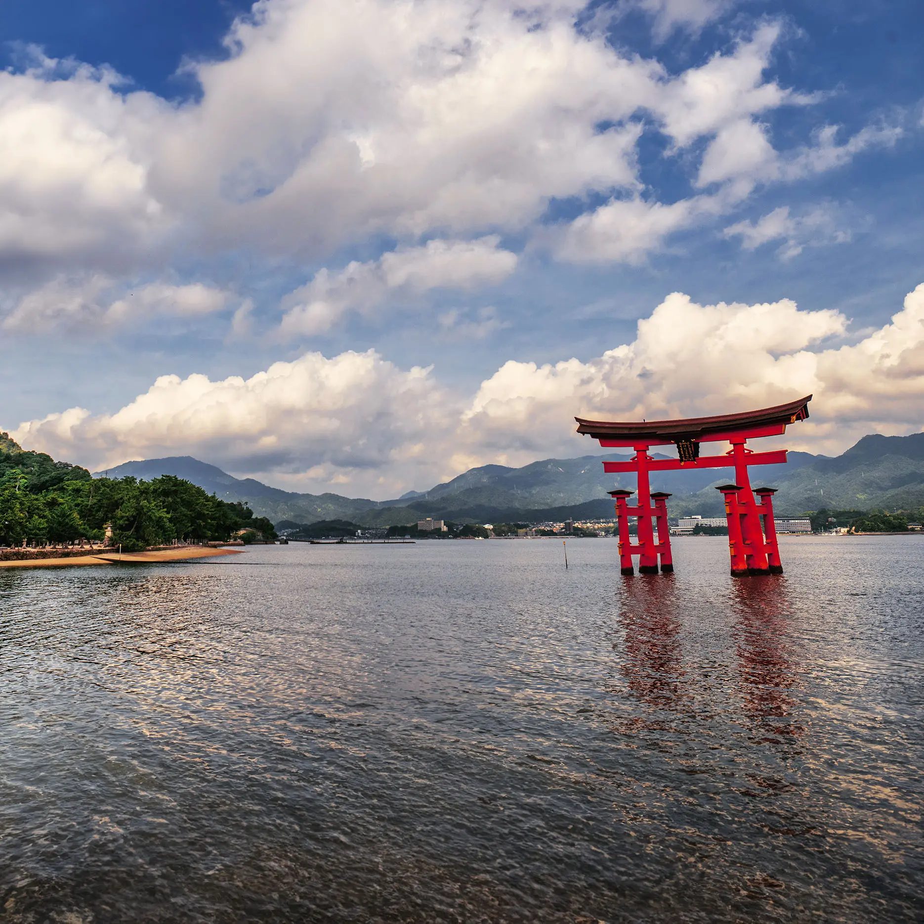 Chinese architecture, Natural landscape, Water, Cloud, Sky, Mountain, Lake