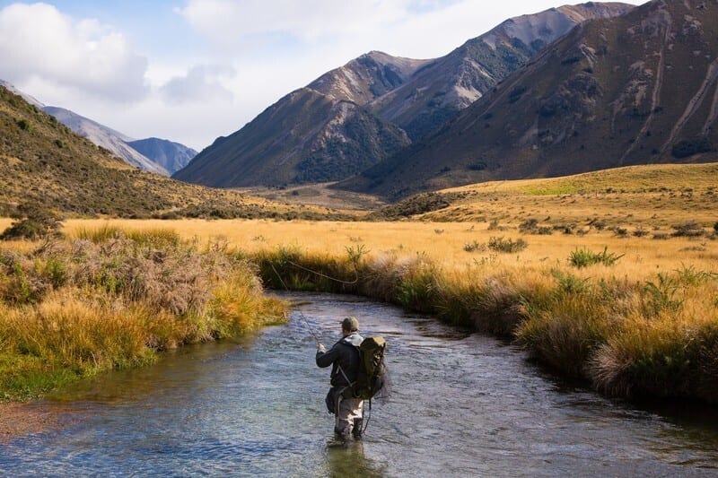 Fluvial landforms of streams, Water resources, Natural landscape, Outdoor recreation, Mountain, Cloud, Plant, Sky, Watercourse