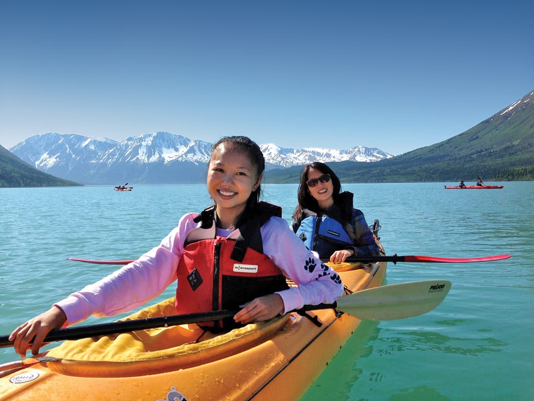 Boats and boating--Equipment and supplies, Sports equipment, Water, Sky, Boat, Smile, Watercraft, Vehicle, Mountain, Paddle