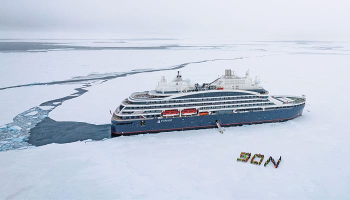 Naval architecture, Cruise ship, Sky, Boat, Water, Snow, Vehicle, Watercraft, Cruiseferry