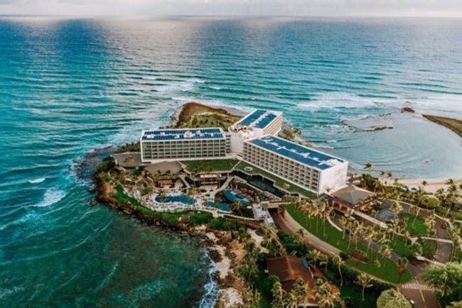 Coastal and oceanic landforms, Water resources, Azure, Building, Plant, Beach, Landscape