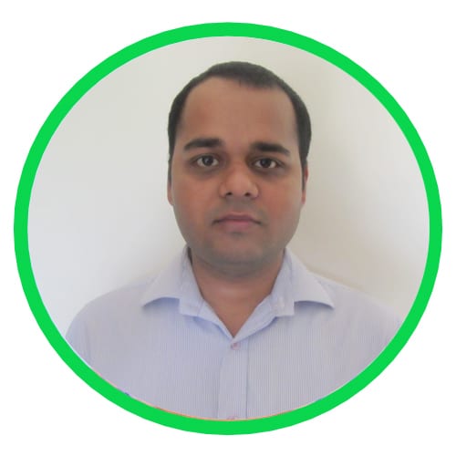 Dress shirt, Forehead, Sleeve, Collar