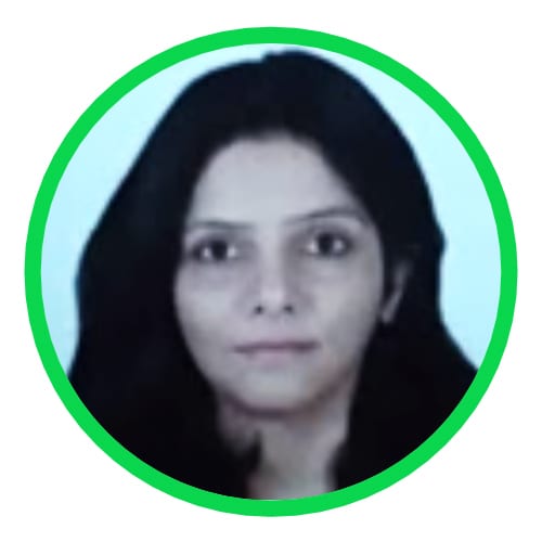 Hair, Nose, Cheek, Chin, Hairstyle, Eyebrow, Eye, Eyelash, Jaw, Sleeve