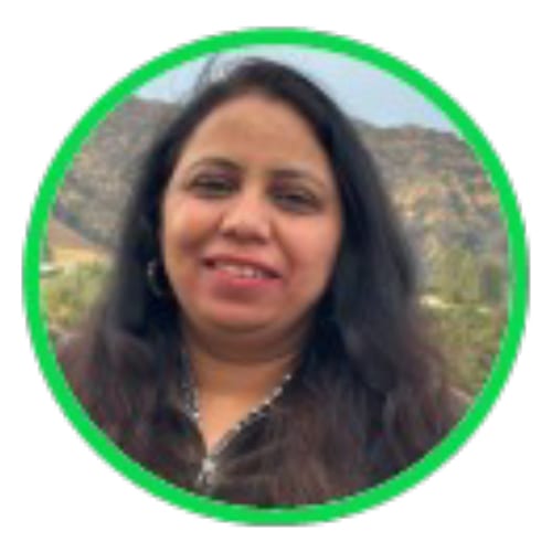 Facial expression, Hair, Nose, Cheek, Chin, Smile, Hairstyle, Eyebrow, Green, Human