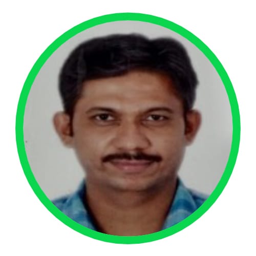 Forehead, Nose, Cheek, Jaw, Sleeve, Collar, Dishware