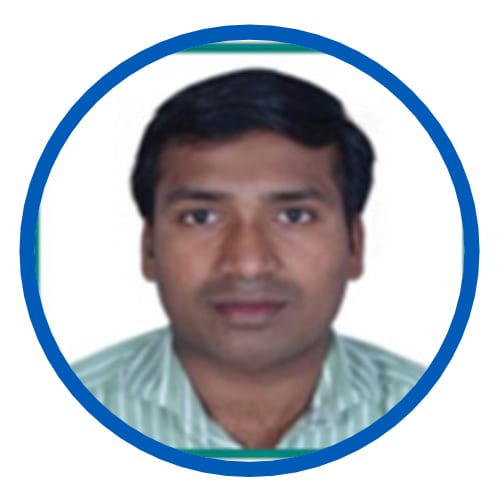 Forehead, Chin, Eyebrow, Jaw, Neck, Sleeve, Collar