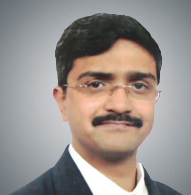 Vision care, Dress shirt, Forehead, Nose, Cheek, Glasses, Chin, Eyebrow, Jaw, Sleeve