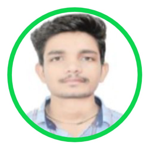 Hair, Forehead, Nose, Cheek, Hairstyle, Eyebrow, Eyelash, Jaw, Gesture, Sleeve