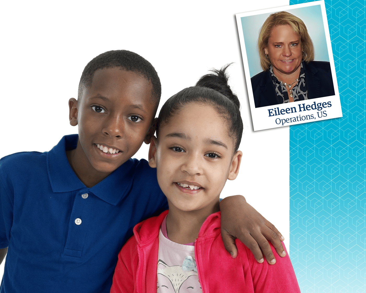 Facial expression, Forehead, Smile, Skin, Hairstyle, Photograph, Organ, Human, Happy, Sleeve