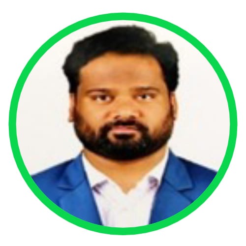 Forehead, Chin, Hairstyle, Eyebrow, Beard, Sleeve, Collar