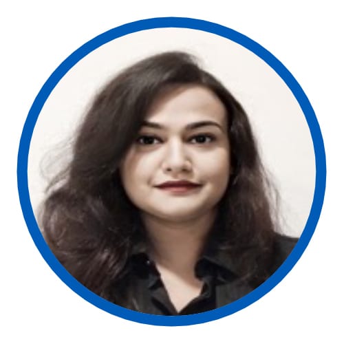 Hair, Nose, Face, Cheek, Lip, Chin, Hairstyle, Eyebrow, Smile, Eyelash