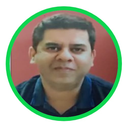 Facial expression, Forehead, Nose, Cheek, Chin, Jaw, Sleeve, Collar