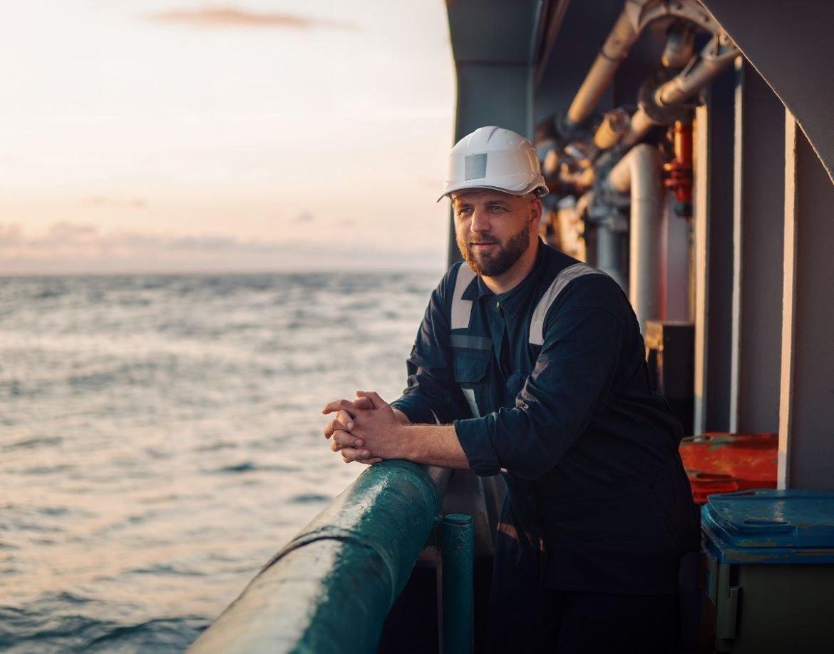 Flash photography, Water, Outerwear, Sky, Workwear, Cloud