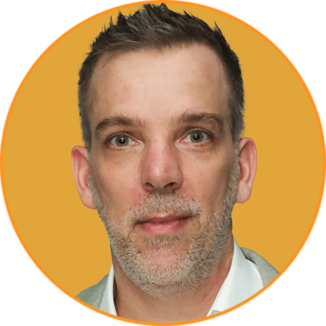 Facial expression, Chin, Eyebrow, Forehead, Smile, Jaw, Eye, Tooth, Iris