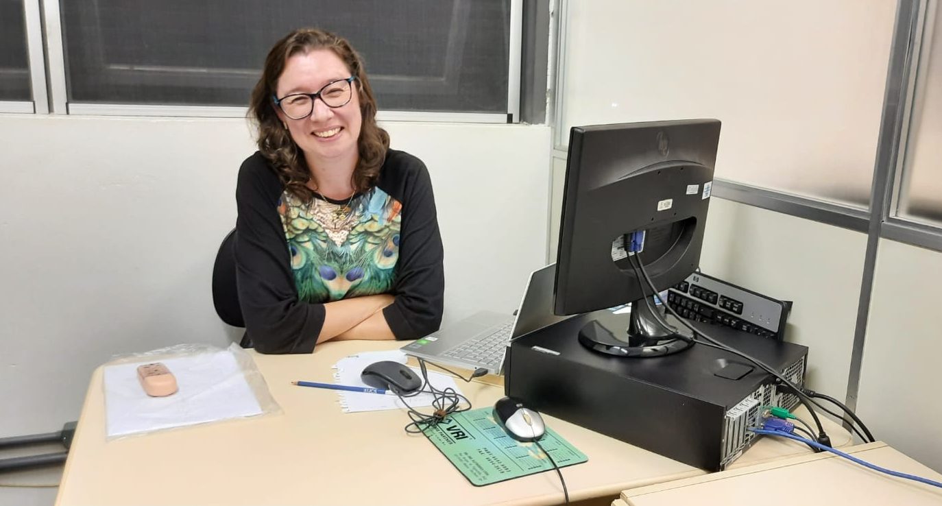 Personal computer, Output device, Glasses, Smile, Table, Desk, Peripheral