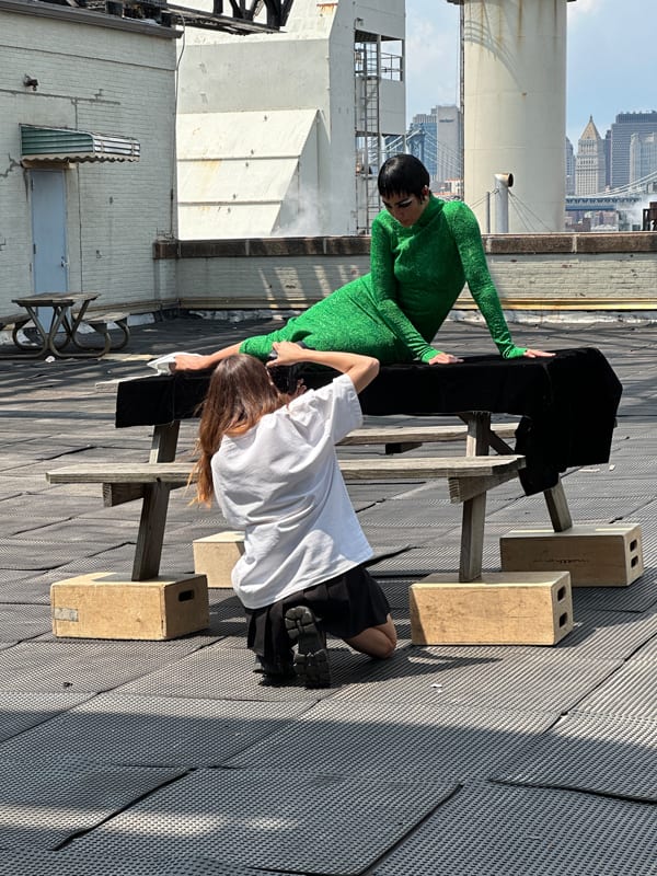 Outdoor bench, Shoe