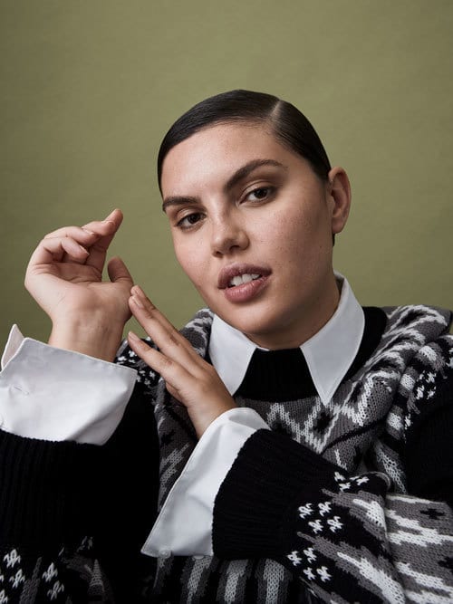 Flash photography, Hand, Arm, Fashion, Eyelash, Gesture