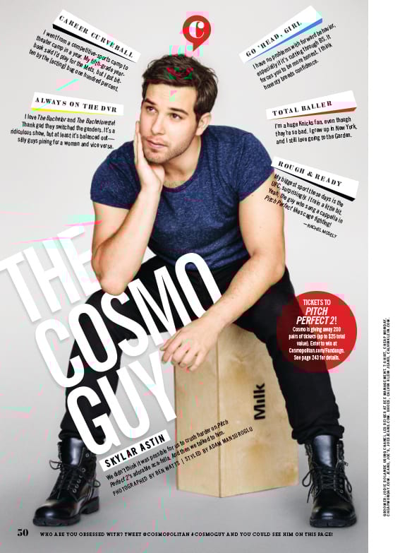 Flash photography, Shoe, Sleeve, Font