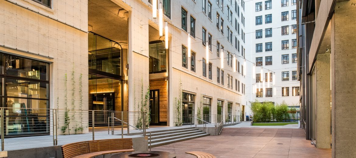 Urban area, Daytime, Building, Window, City, Facade, Apartment, Architecture