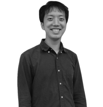 Dress shirt, Face, Smile, Neck, Jaw, Sleeve, Gesture, Collar