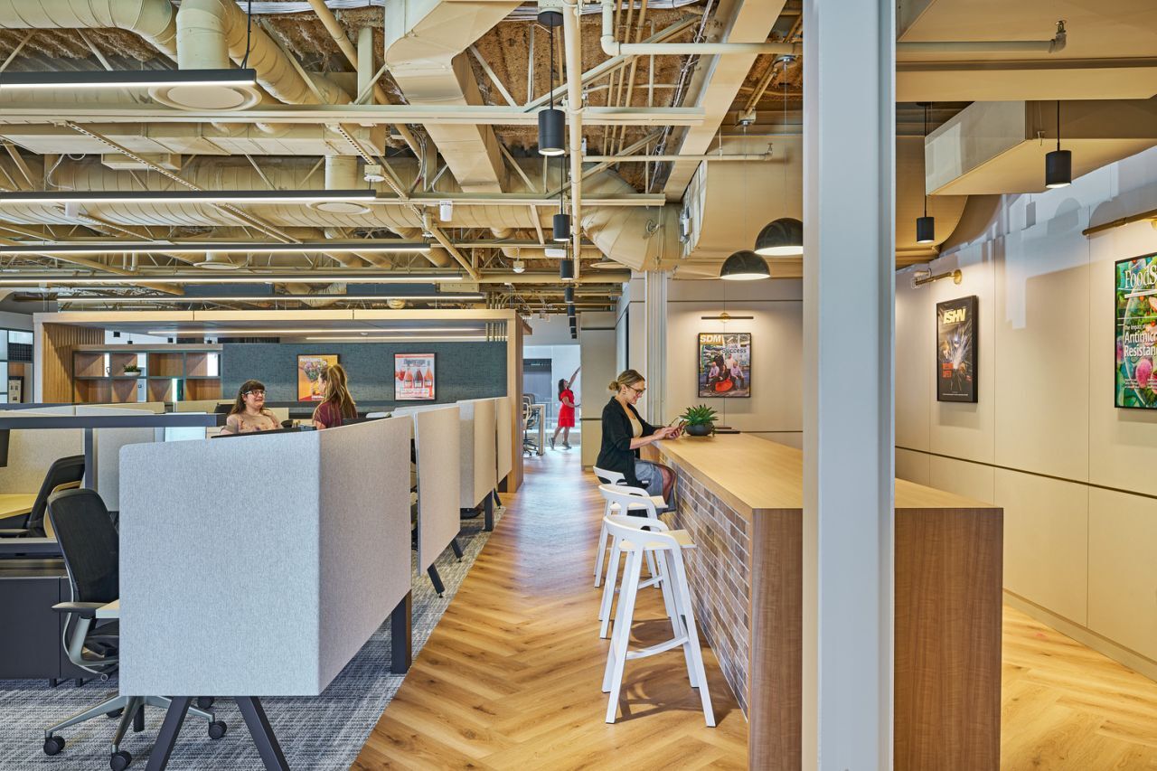 Automotive design, Building, Wood, Desk, Flooring, Hall, Floor