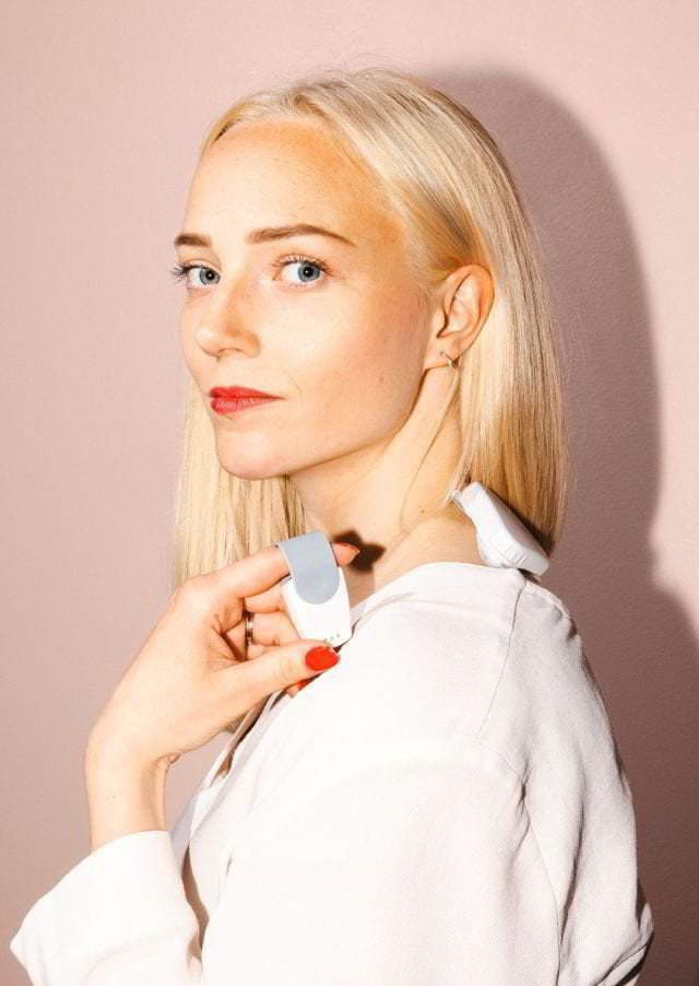 Hair, Skin, Lip, Chin, Outerwear, Eyebrow, Shoulder, Eyelash, Lipstick, Neck