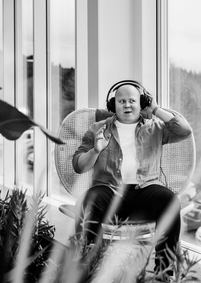 Flash photography, White, Black, Black-and-white, Plant, Style, Happy