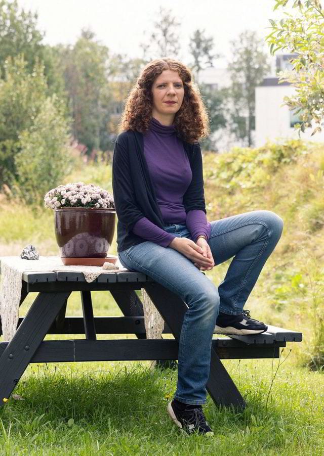 People in nature, Flash photography, Jeans, Plant, Shoe, Leg, Happy, Tree, Sunlight, Table