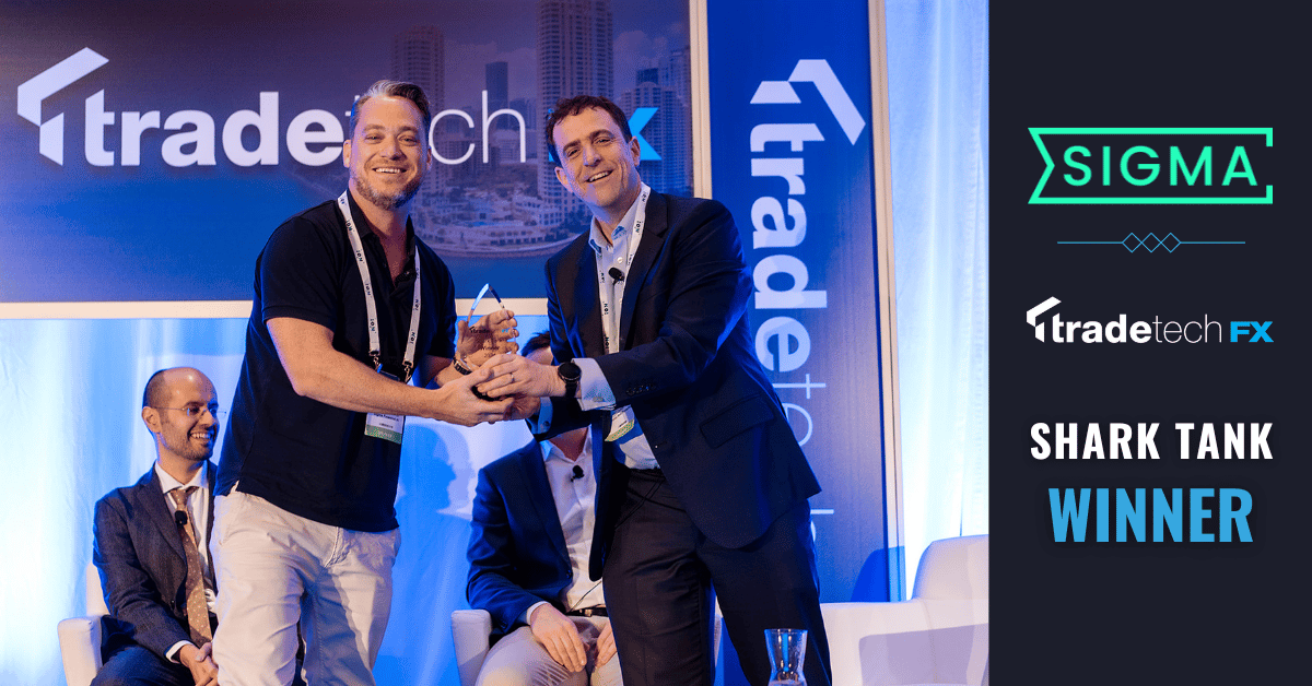 Rob Maunder accepts the Shark Tank Award at TradeTech FX