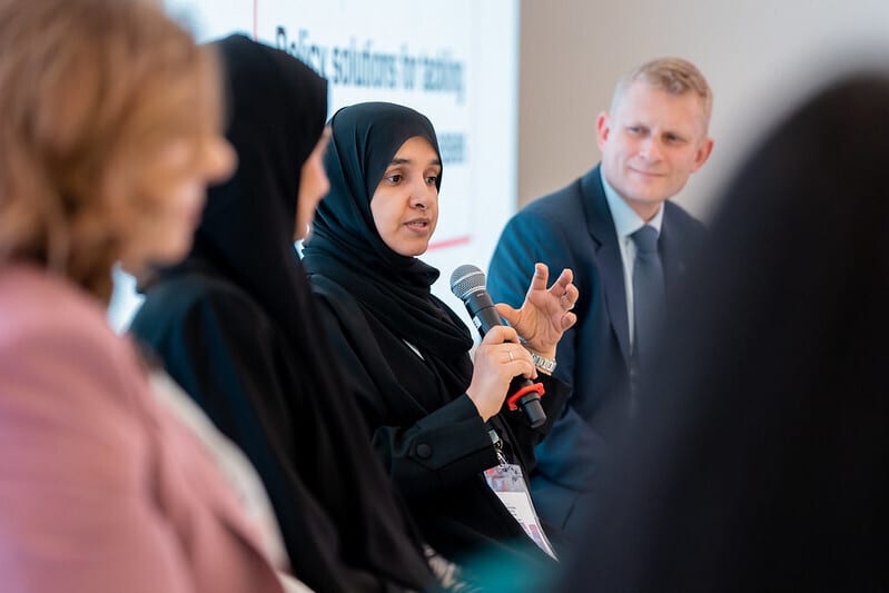 Social group, Outerwear, Interaction, Smile