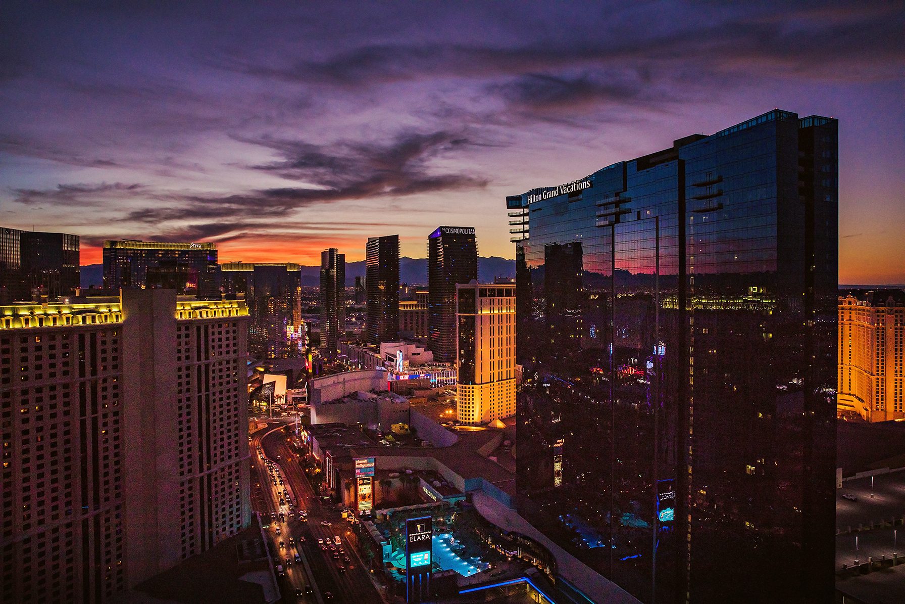 Urban area, High-rise building, Skyscraper, City, Daytime, Cityscape, Metropolis, Beauty
