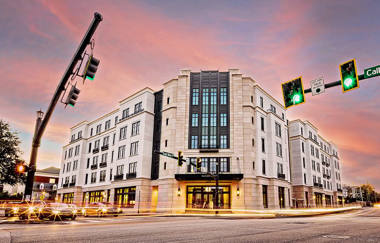 Urban area, Composite material, Commercial building, Daytime, City, Facade, Metropolis, Mixed-use