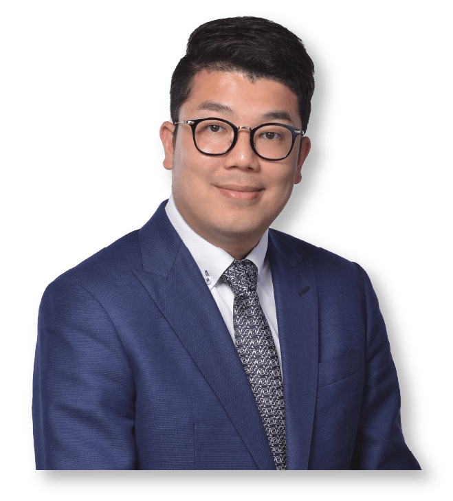 Vision care, Dress shirt, Forehead, Glasses, Smile, Eyebrow, Sleeve, Tie, Gesture, Collar