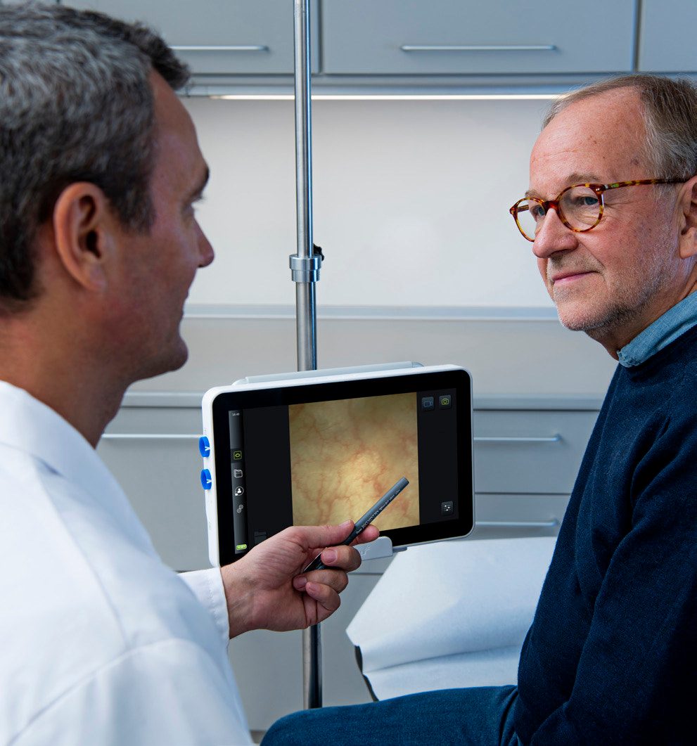 Glasses, Shoulder, Gesture, Gadget, Collar