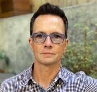 Vision care, Forehead, Glasses, Nose, Eyewear, Jaw, Sleeve, Ear, Collar