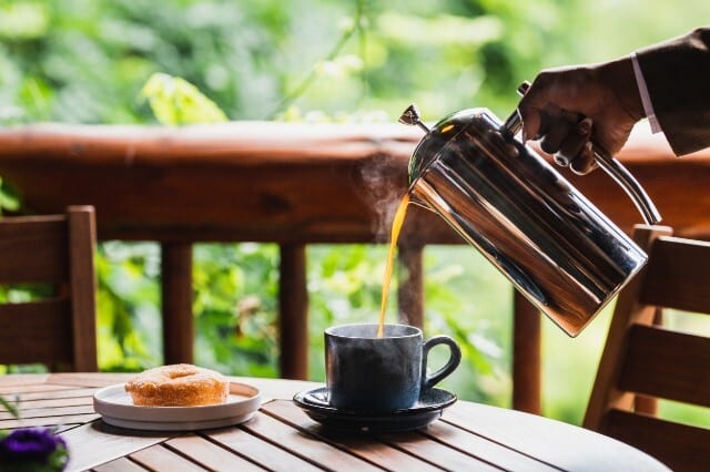 Coffee cup, Tableware, Table, Drinkware, Dishware, Green, Food, Wood, Serveware