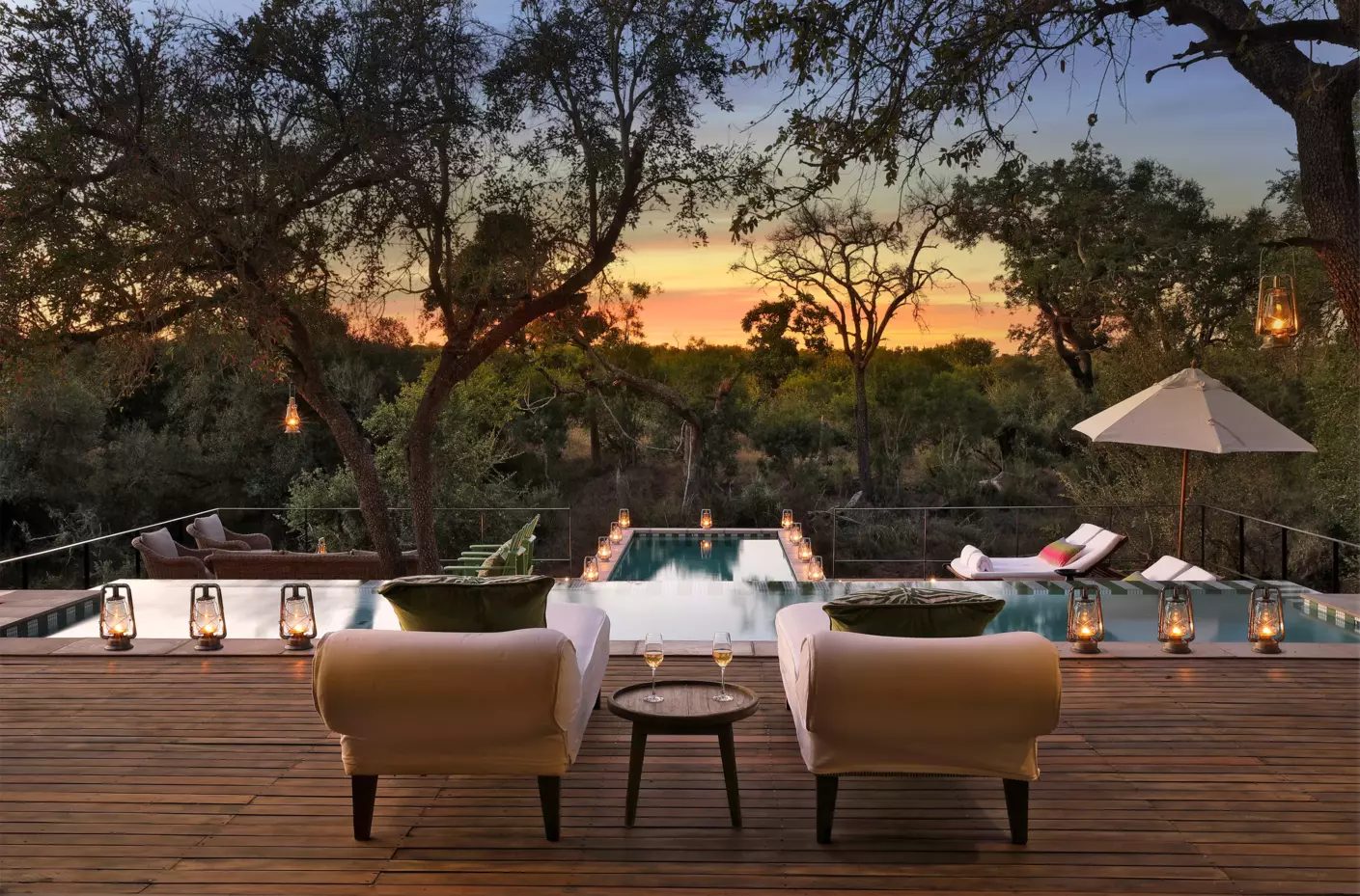 Outdoor furniture, Property, Sky, Nature, Plant, Lighting, Architecture, Tree, Leisure
