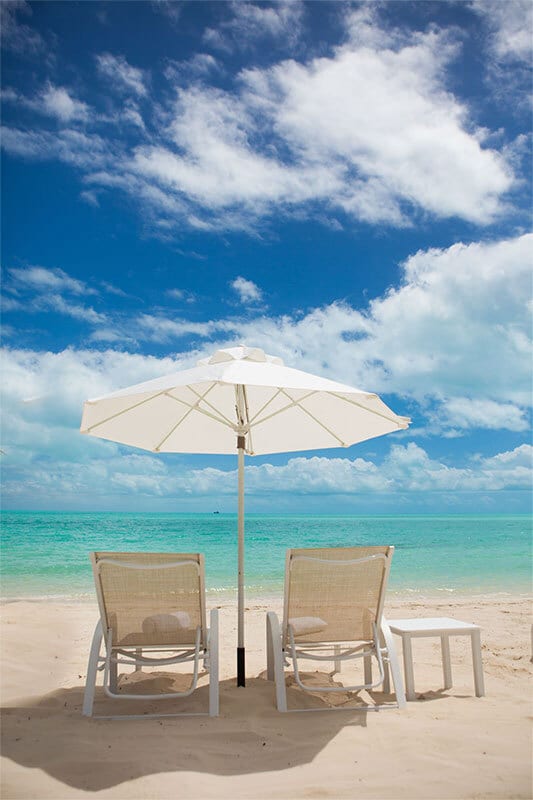 Outdoor furniture, Cloud, Water, Sky, Blue, Beach, Azure, Shade, Chair