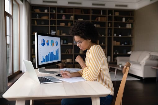 Personal computer, Table, Furniture, Desk, Shelf, Peripheral