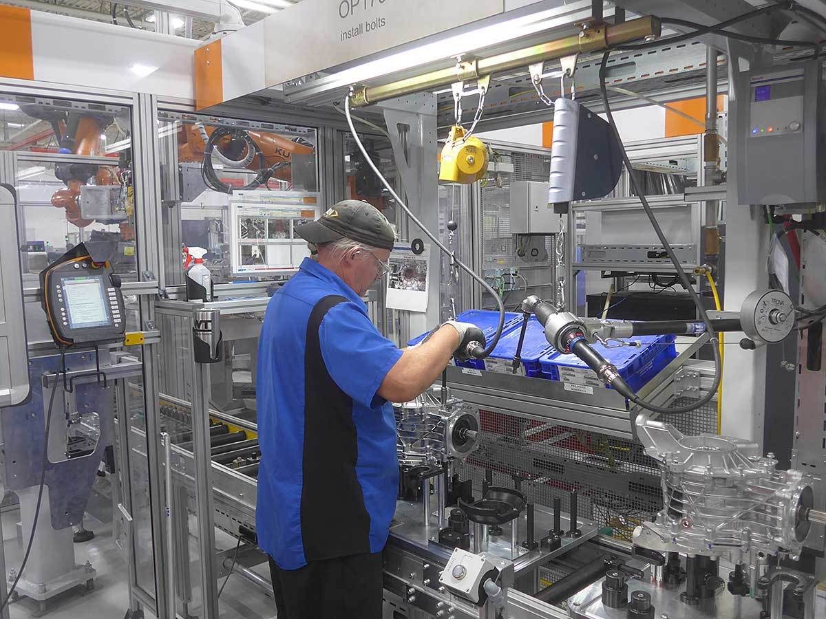 Electronic engineering, Workwear, Engineer, Electricity