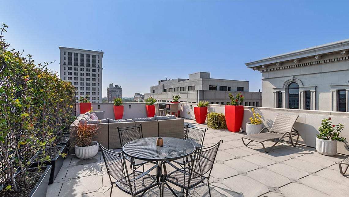 Apartment, Condominium